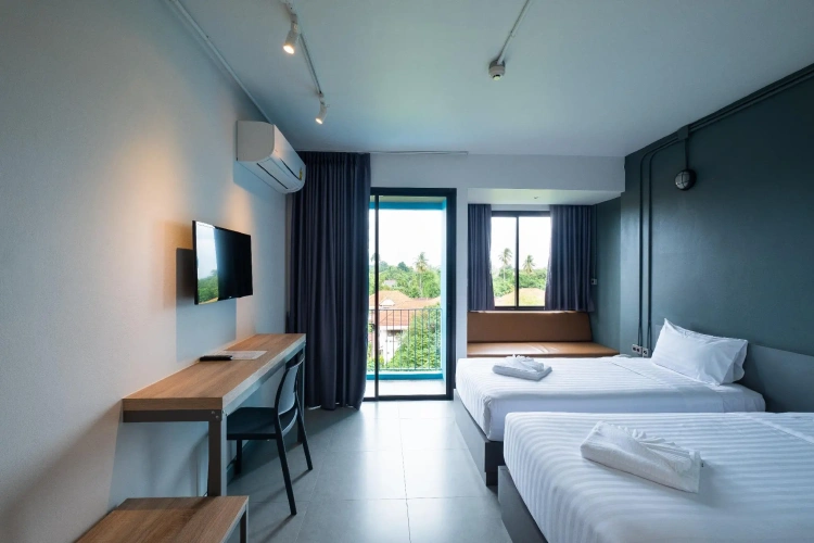 Standard Twin room