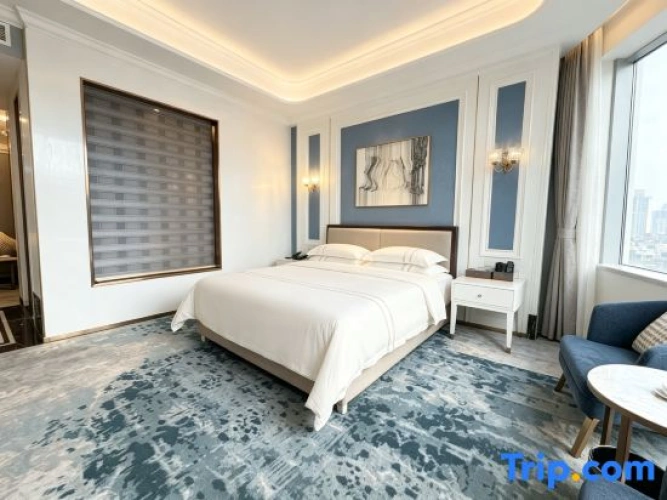 Deluxe Double Suite with river view