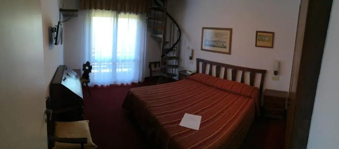 Standard Quadruple Duplex room
