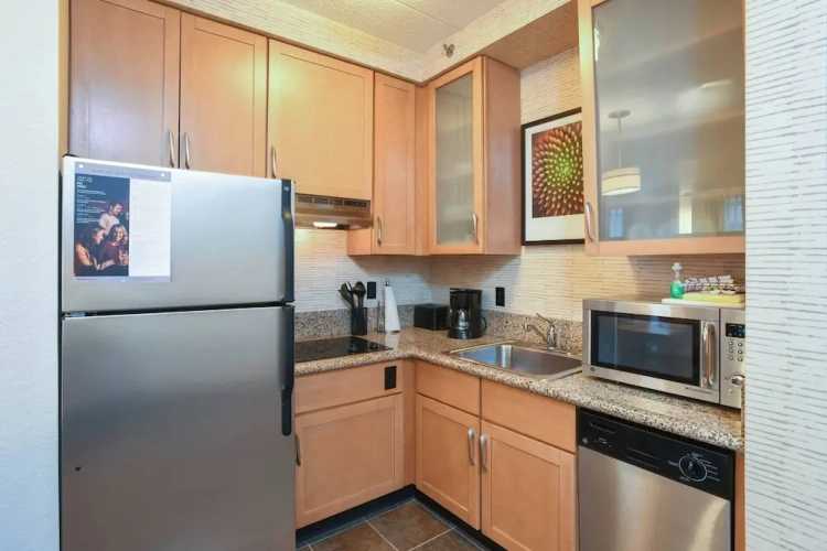 1 Bedroom Suite