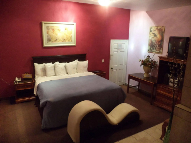 Hotel Villas de Santiago Inn