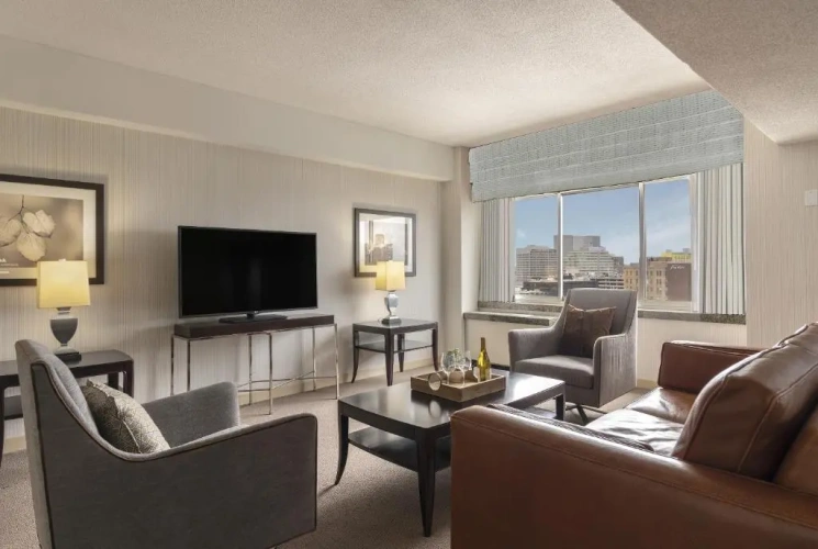 1 Bedroom Executive Double Club Suite