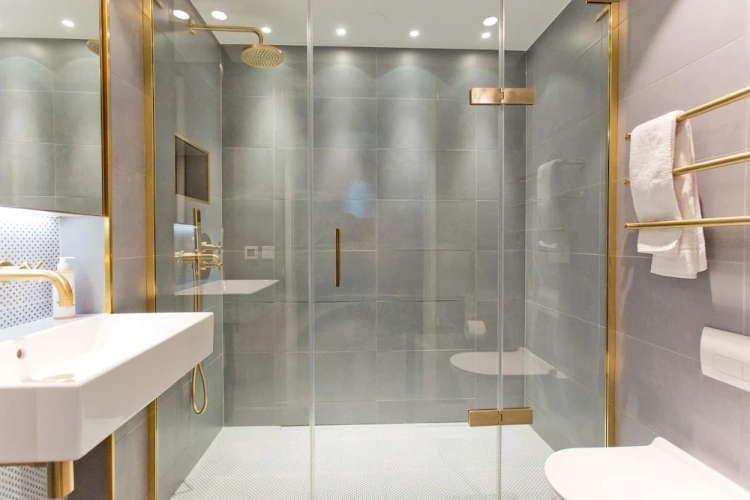 3 Bedrooms Luxury Apartment