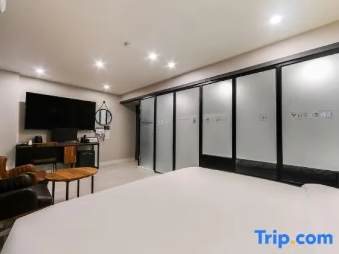 1 Bedroom Standard Twin room
