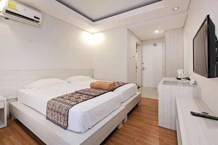 Standard room with balcony