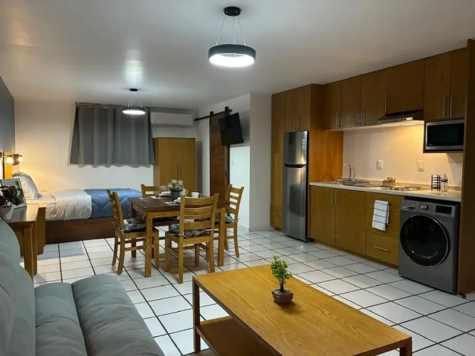 Deluxe Apartment