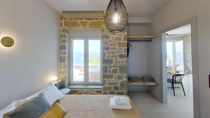 Akria Suites