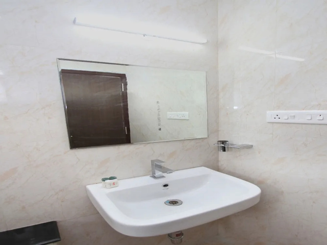 OYO 11386 Resside Homes