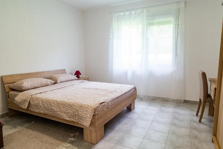 2 Bedrooms Cottage