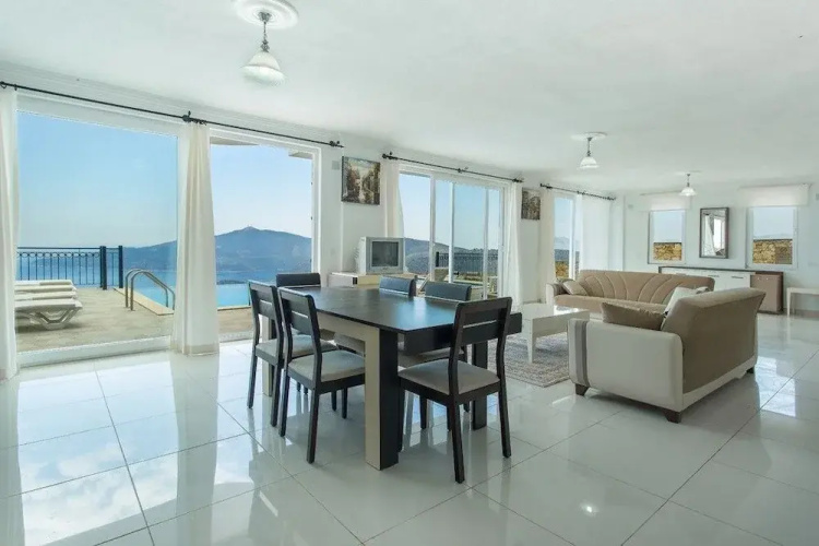 Villa Biba 2 by Lycia Collections