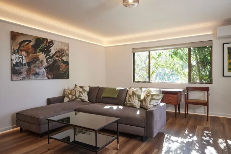 2 Bedrooms Apartment beachfront