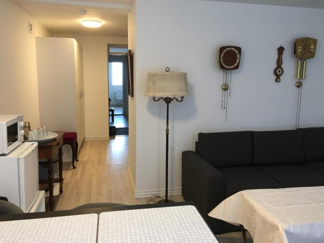 2 Bedrooms Apartment