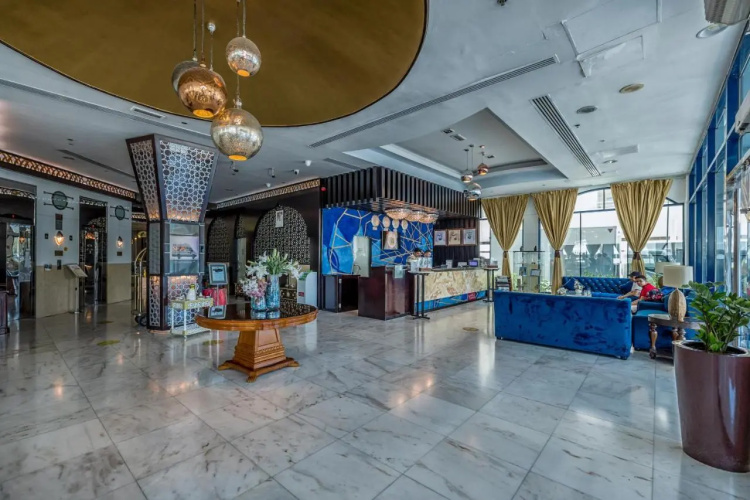 Click Park Hotel