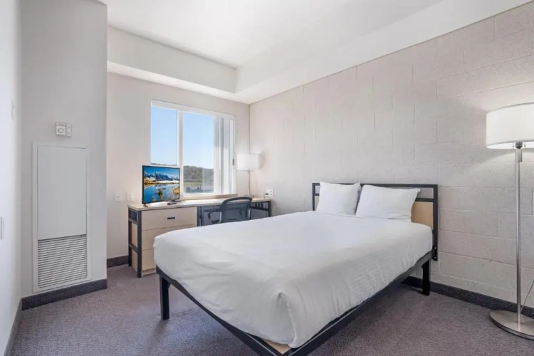 2 Bedrooms Suite