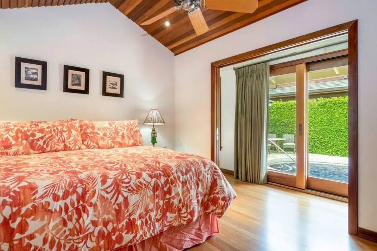 Diamond Head Tiki Estate
