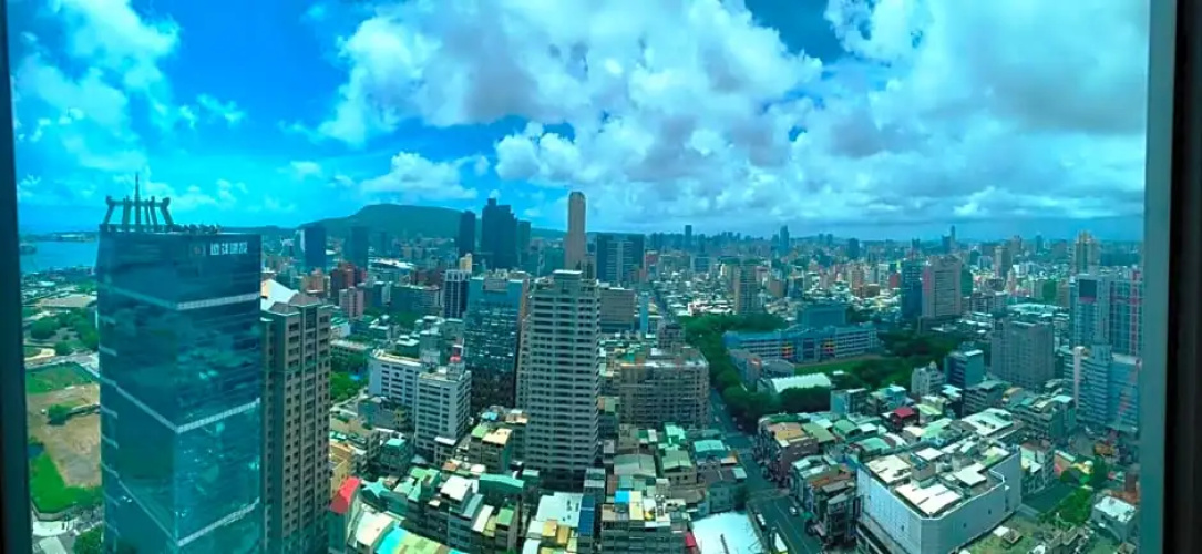 85大樓海景街景房