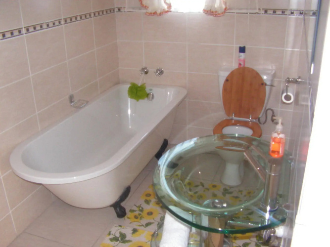 Moshitametsi Guesthouse