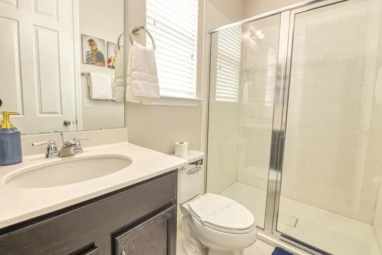 Jodie's Luxury Solara Home