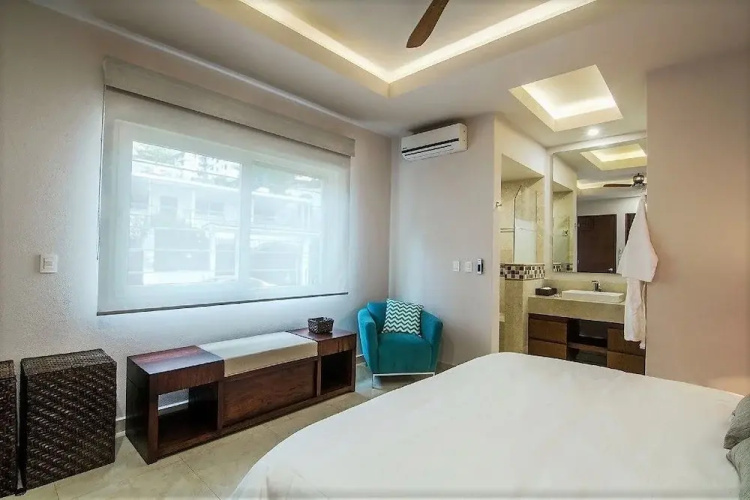 Condo V399-106 by MDR