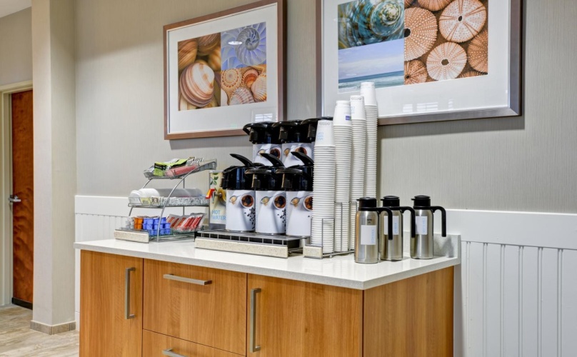 Holiday Inn Express Newport Beach photo 30