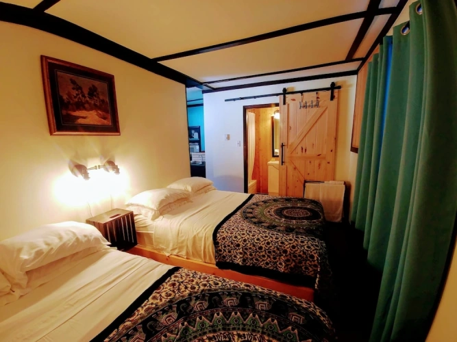 Quadruple Family Suite