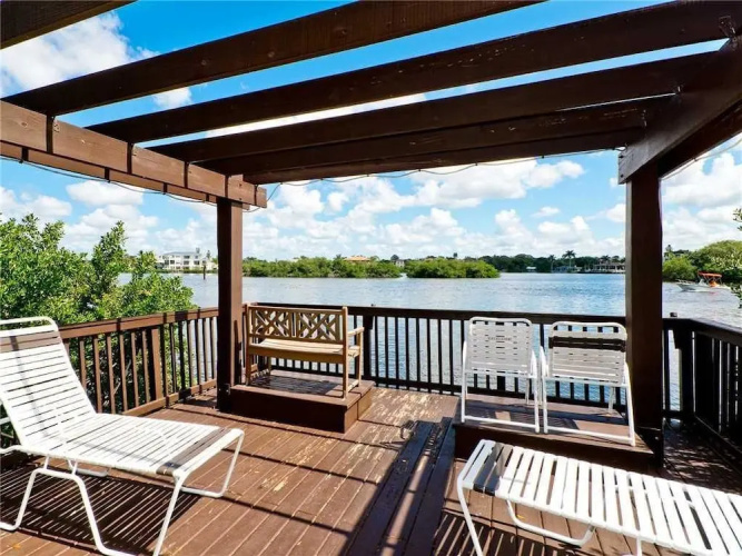 Siesta Key Excelsior 306 - Three Bedroom Condo