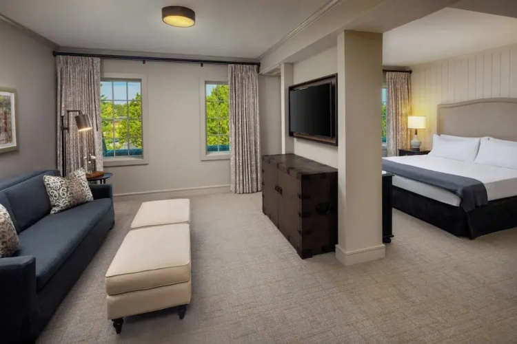 Double Suite