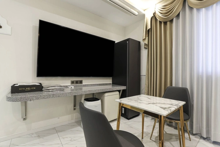 Suite