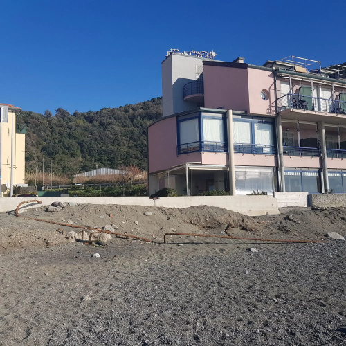 Sestri Central Studios
