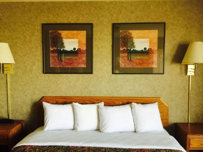 Tramway Inn