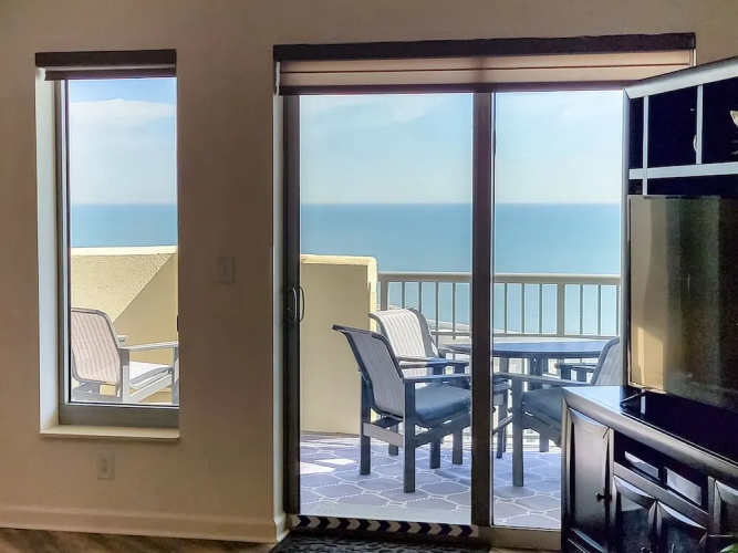 2307 Royale Palms 3 Bedroom Condo