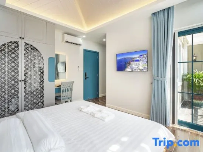 4 Bedrooms Deluxe Family Studio