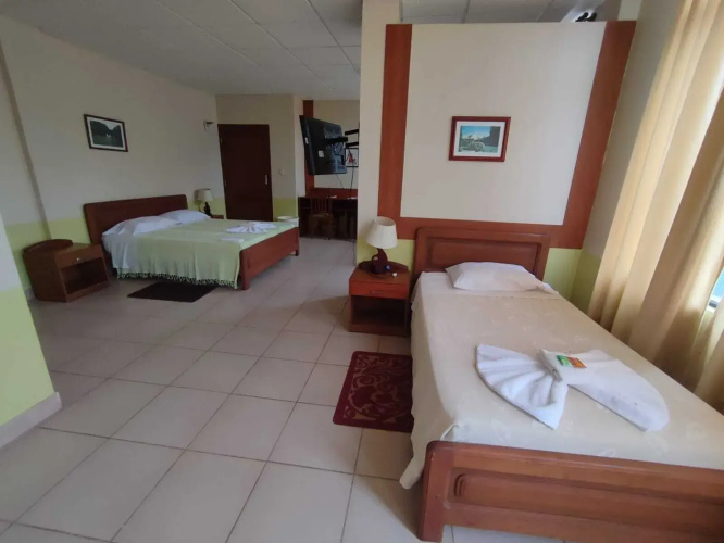 Jr Hotel