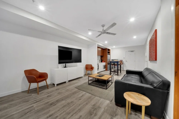 2 Bedrooms Deluxe Double Apartment with city view