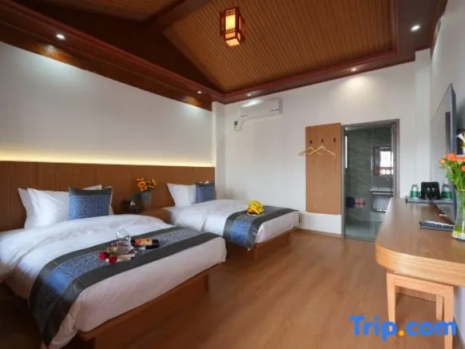 Standard Double room with courtyard view