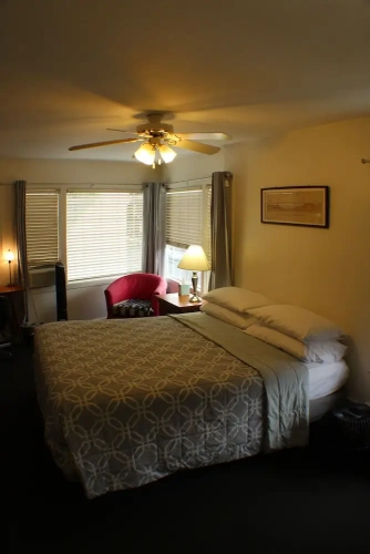 Deluxe Double Suite