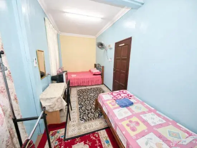 OYO 90915 Ilham Villa