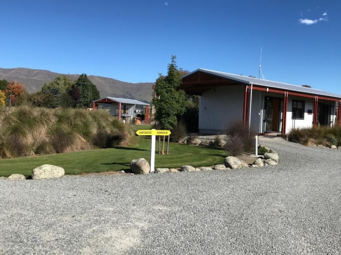 2 Bedrooms Cottage