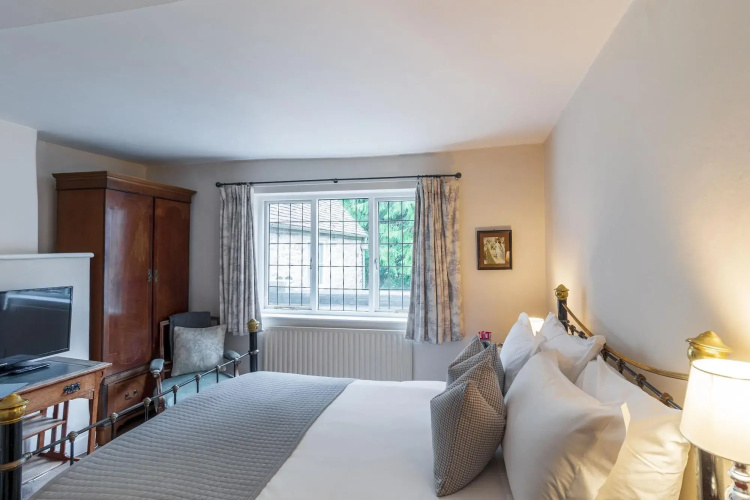 Spread Eagle Inn