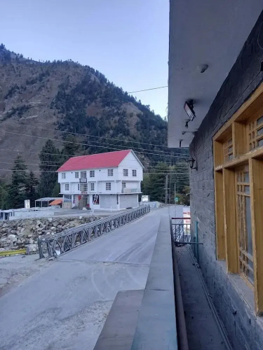 Saif Ul Malik Hotel & Restaurant