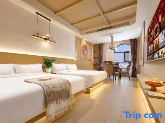 Standard Twin Family room
