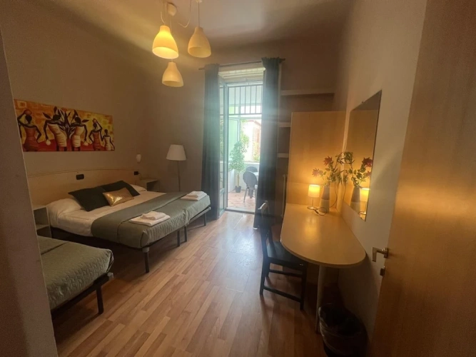 Standard Triple room