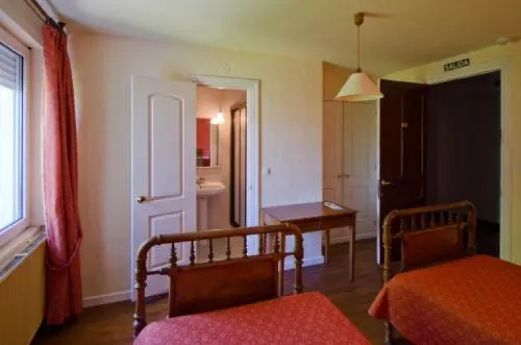Hostal Ayestaran I