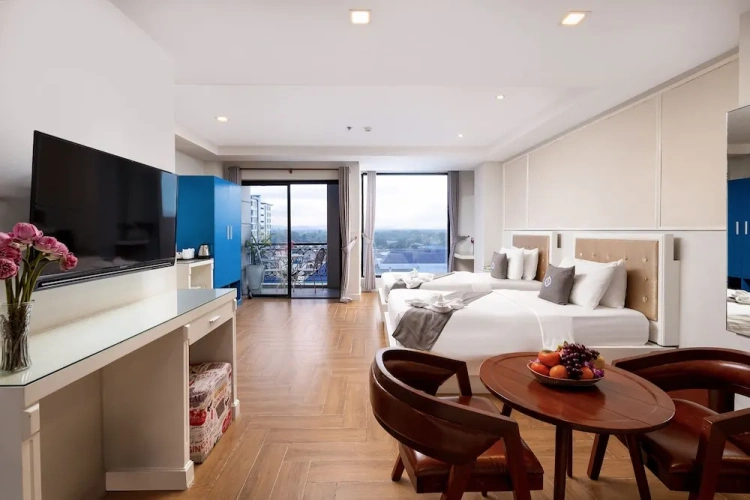 Deluxe Family room