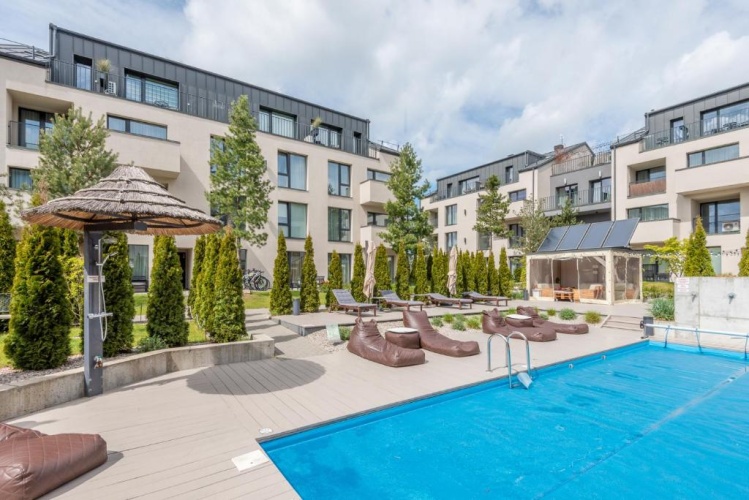 1 Bedroom Apartment