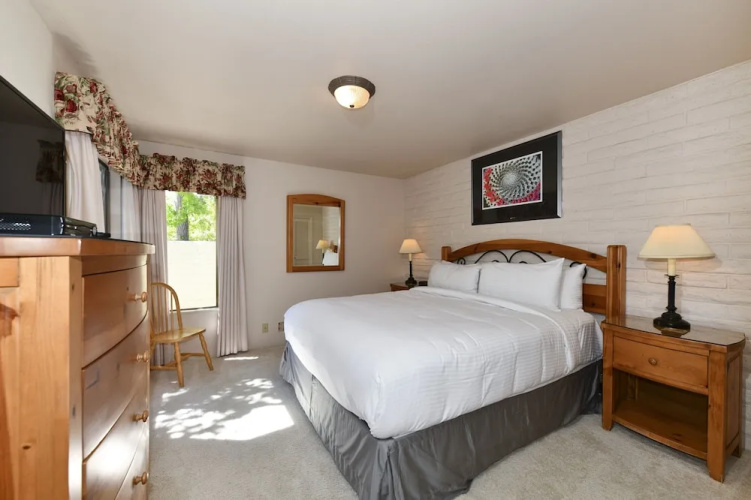 16 Fairways 2 Bedroom Condo by RedAwning