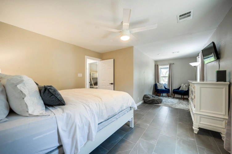Guest rooms