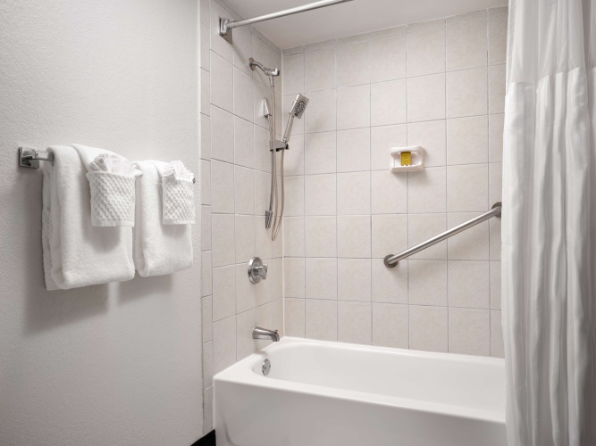Hilton Garden Inn Cocoa Beach Oceanfront photo 10