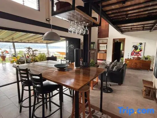 Kembali Vista Villa
