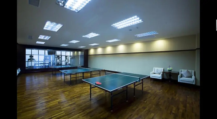 Longcheng Golf Hotel